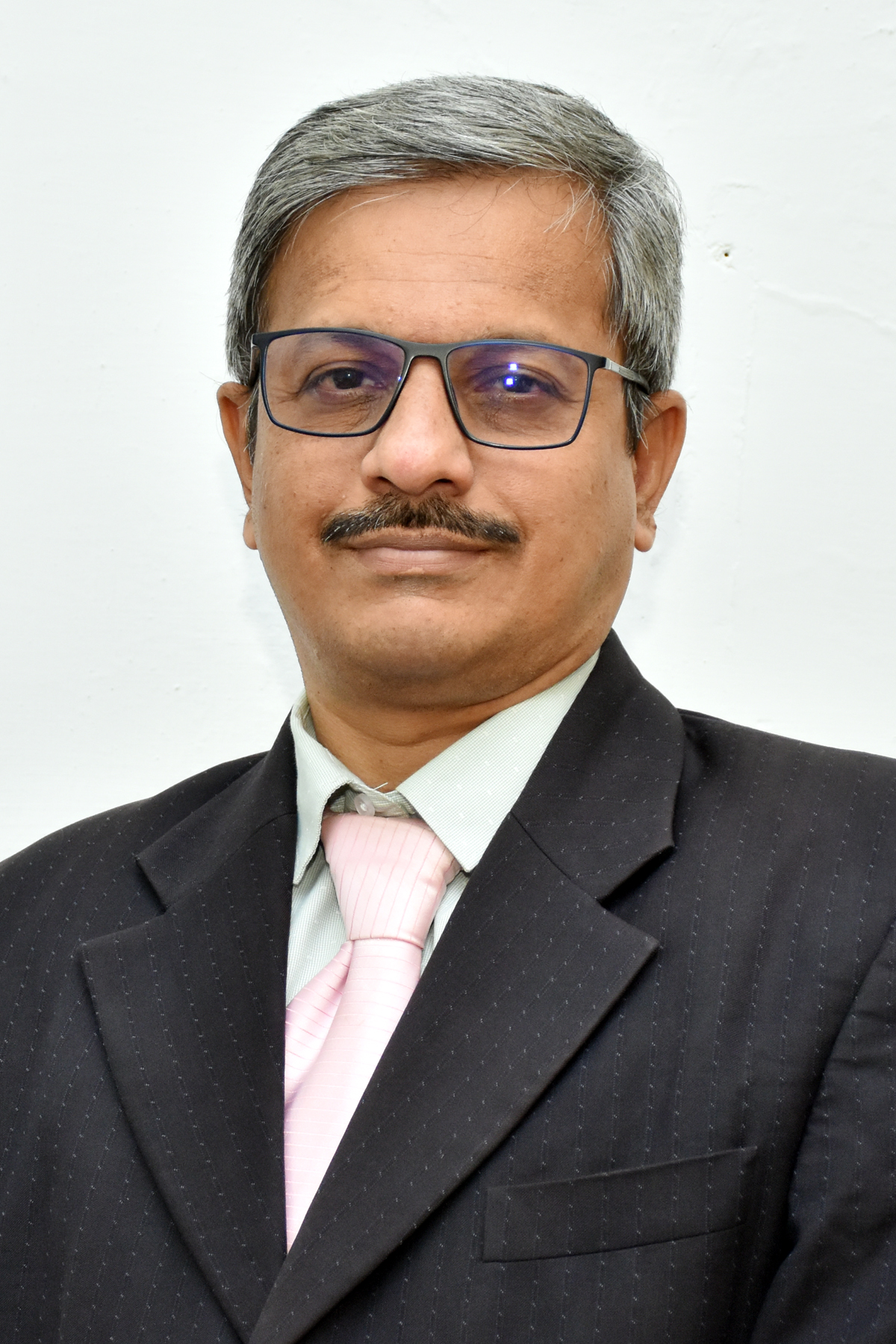 Dr. Thangavel G